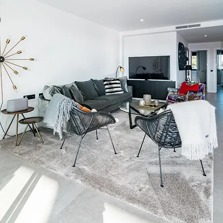 Lae131d- Apotel Hills By Roomservices Apartament *